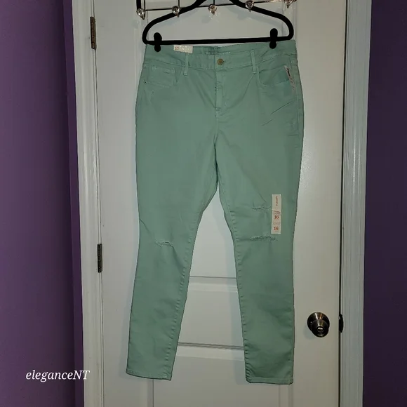 Old Navy Seafoam Green Rockstar mid-rise jeans Sz: 16 NWT - Picture 1 of 8